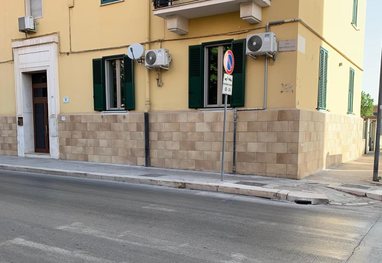 B&B Piano Romano -Con Parcheggio Privato Gratuito- Foggia Kültér fotó